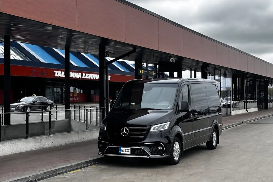 Mercedes-Benz Sprinter 66XXX at Tallinn Airport