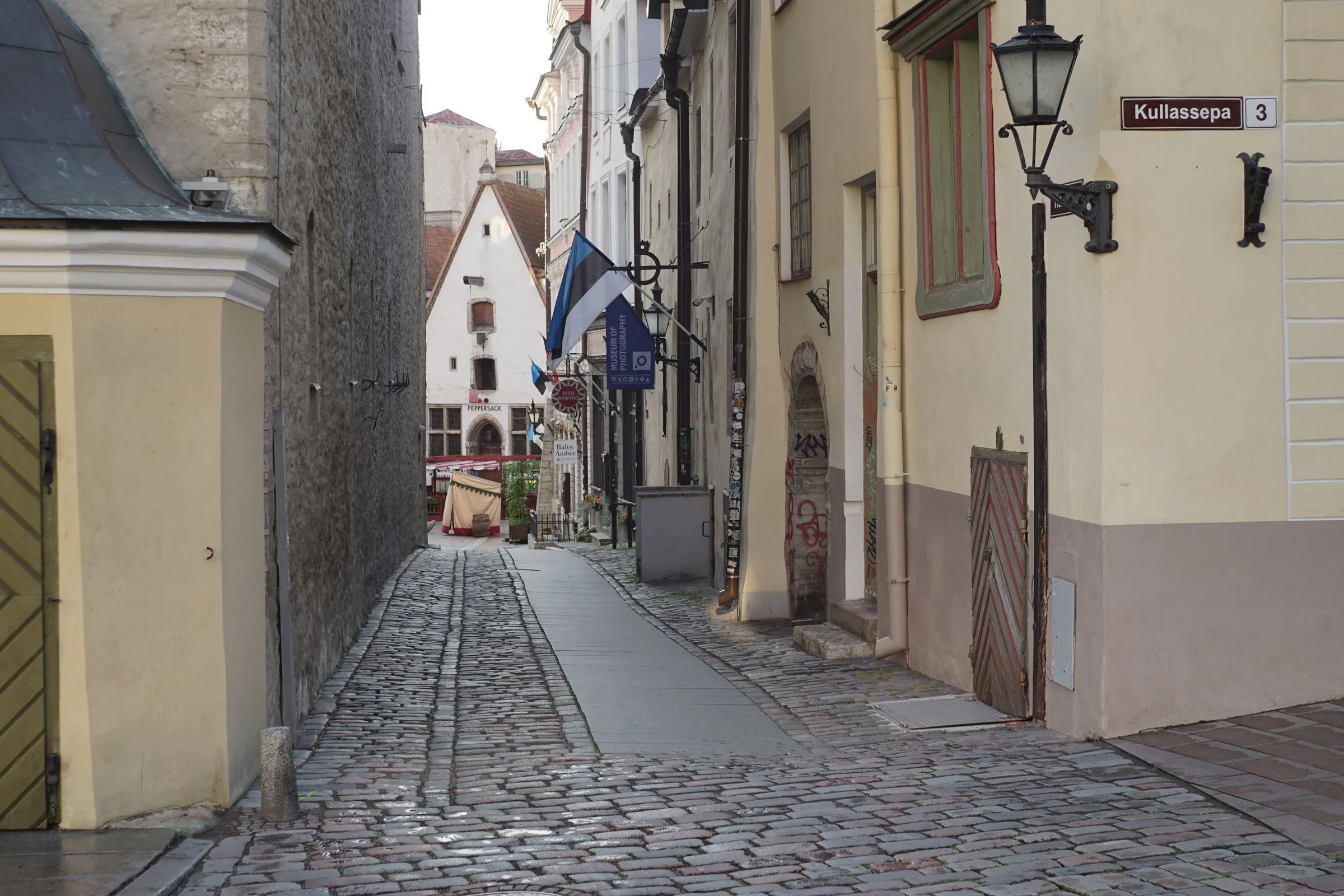 Medieval street in Tallinn Old Town — SoloTransfer Jewish heritage tours in Tallinn and Estonia